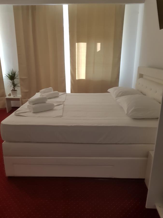 קריקווניצה Hotel Park מראה חיצוני תמונה