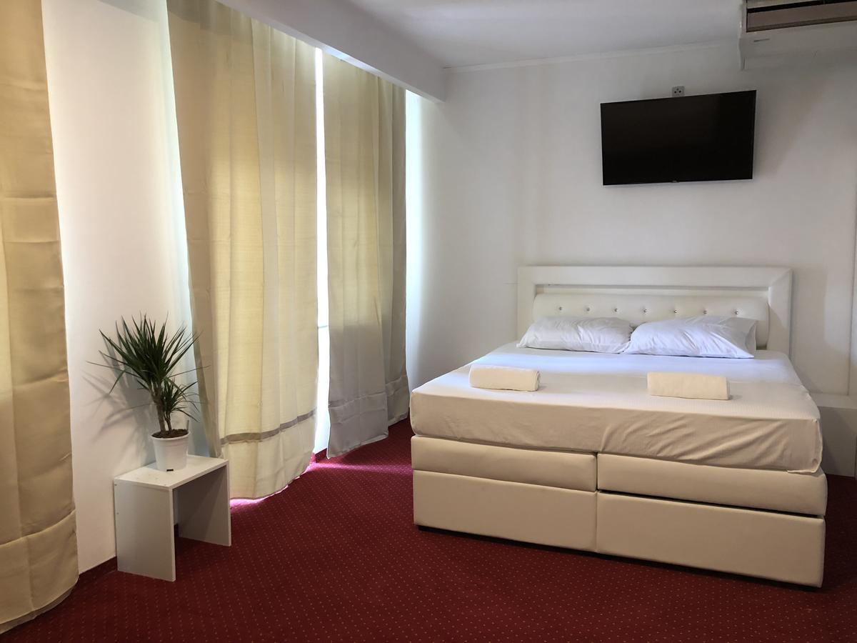קריקווניצה Hotel Park מראה חיצוני תמונה