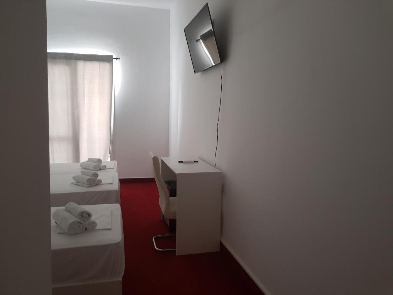 קריקווניצה Hotel Park מראה חיצוני תמונה