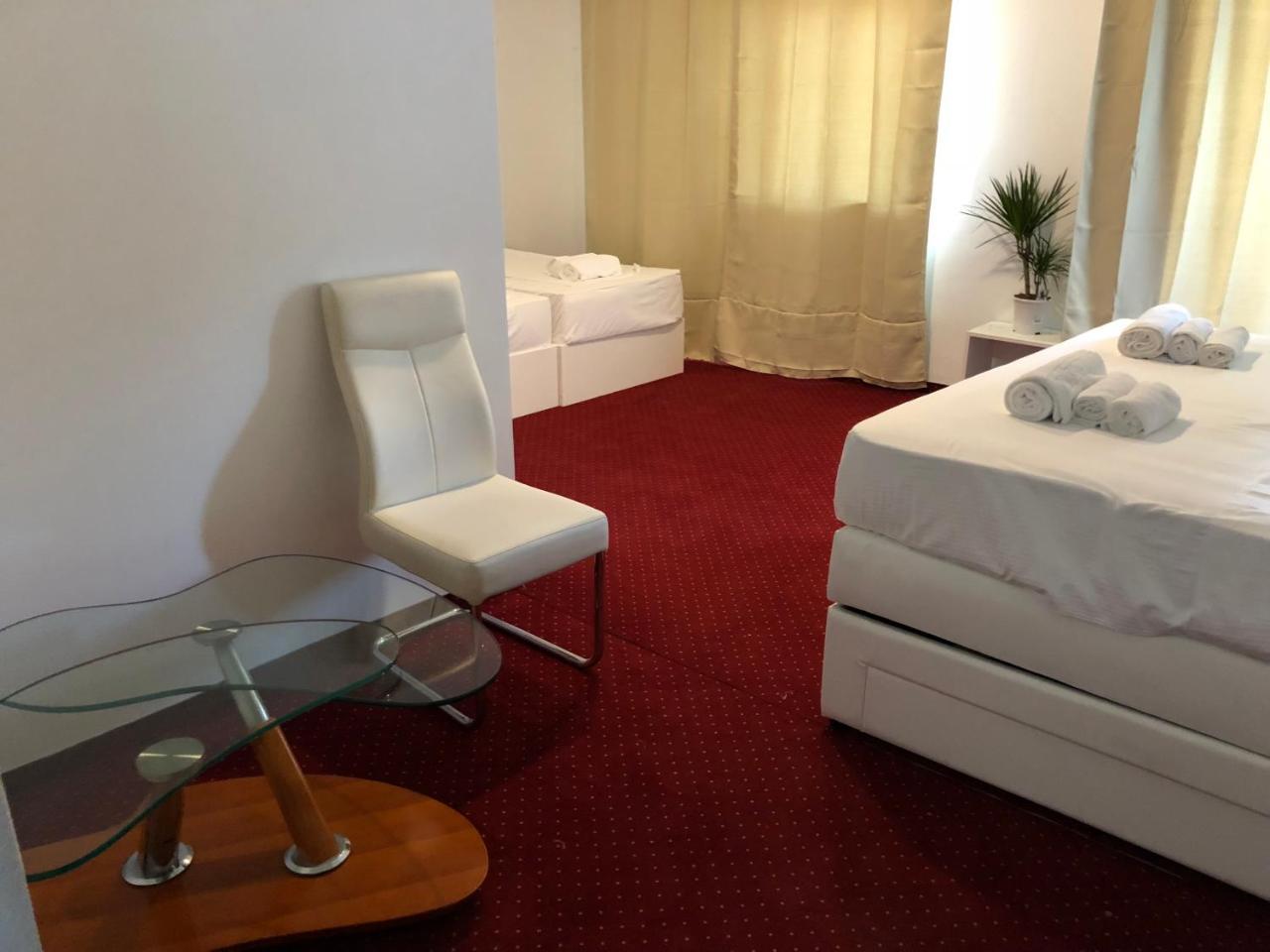 קריקווניצה Hotel Park מראה חיצוני תמונה